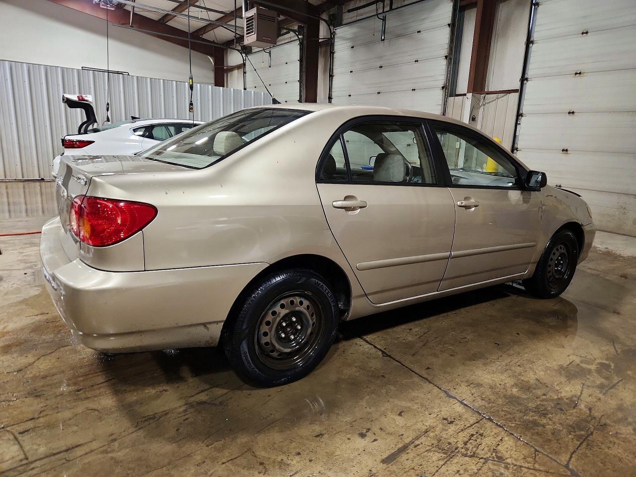 2004 Toyota Corolla Le - Фото 3