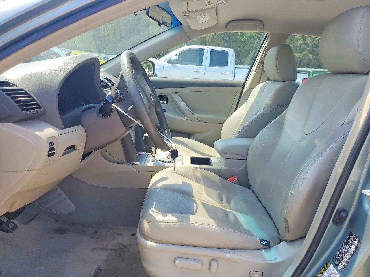 2007 Toyota Camry Le - Image 7