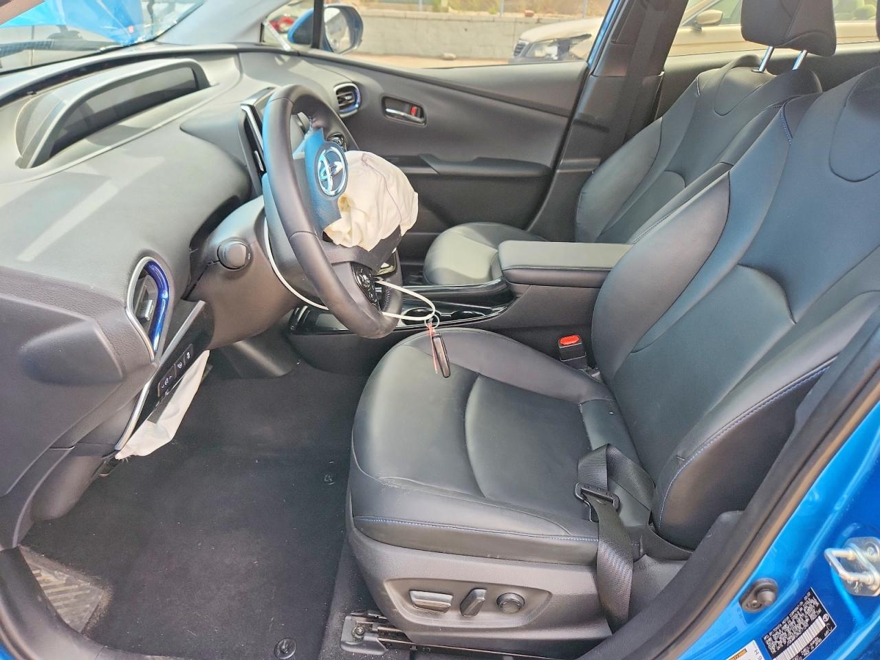 2022 Toyota Prius Limited - Фото 7
