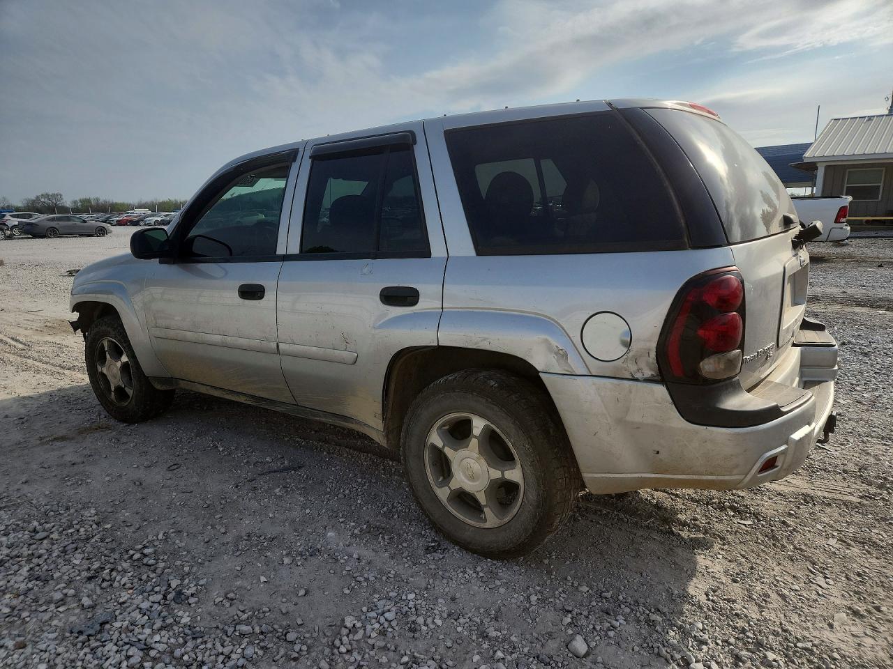 2008 Chevrolet Trailblazer Ls - Image 2