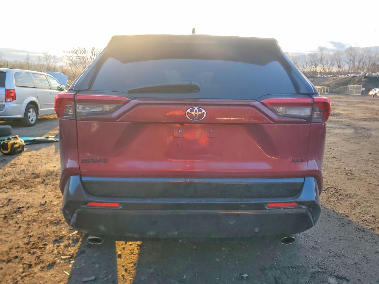 2022 Toyota Rav4 Xle Premium - Фото 6