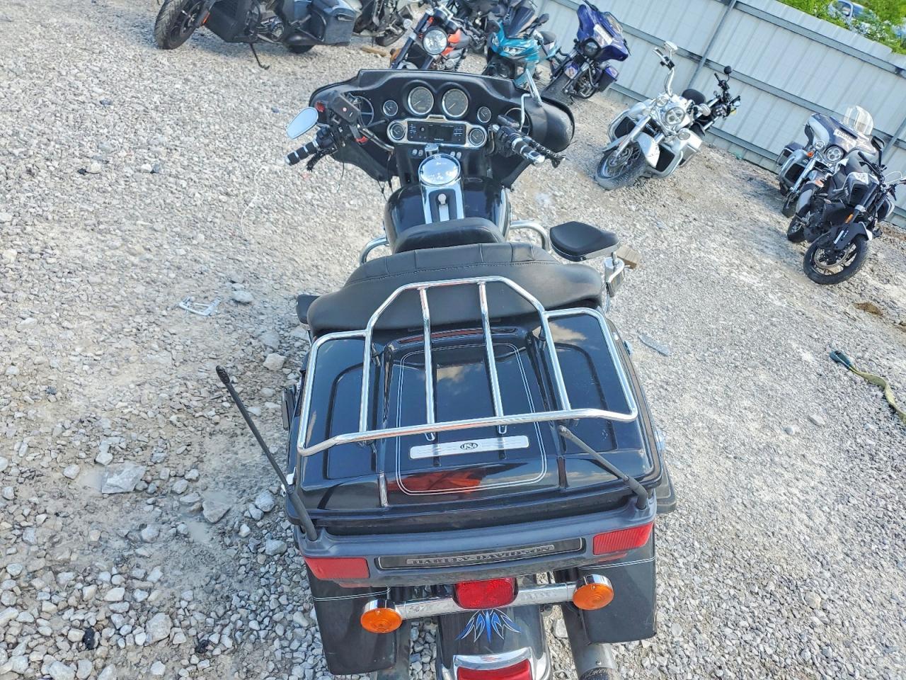 2009 Harley-Davidson Flhtcu - Фото 6