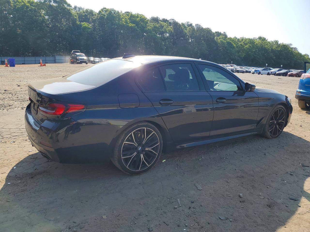 2022 BMW 530 I - Фото 3