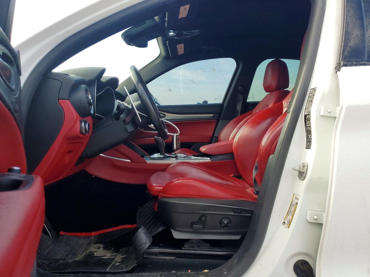 2020 Alfa Romeo Stelvio Ti - Фото 7