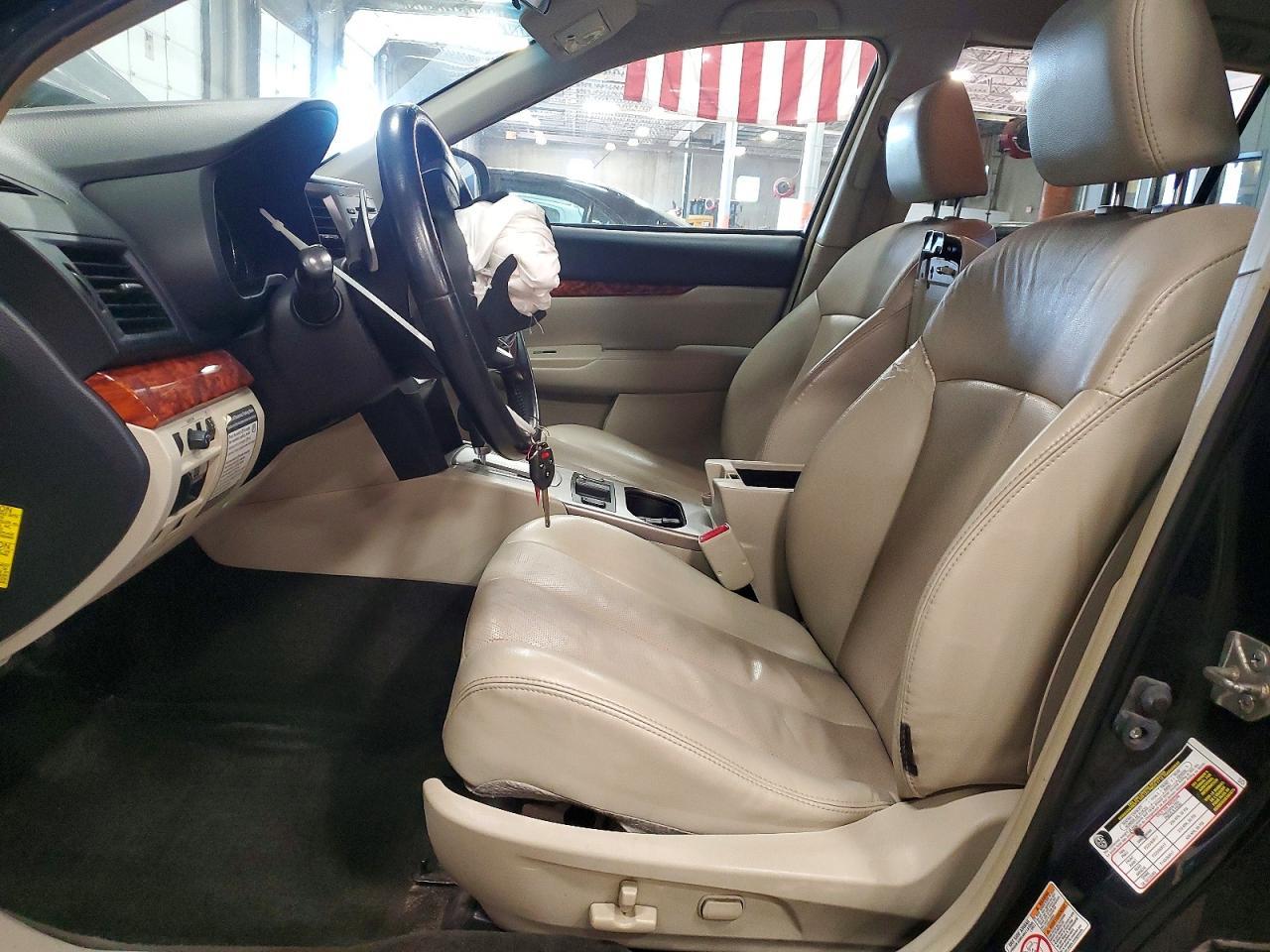 2012 Subaru Outback - Image 7
