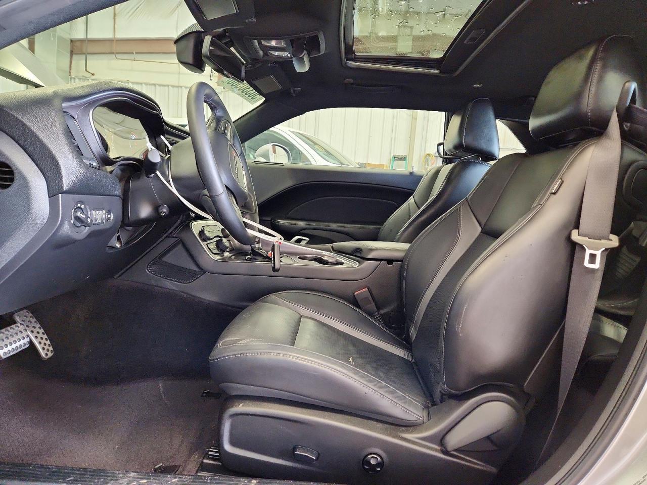 2017 Dodge Challenger Sxt - Image 7