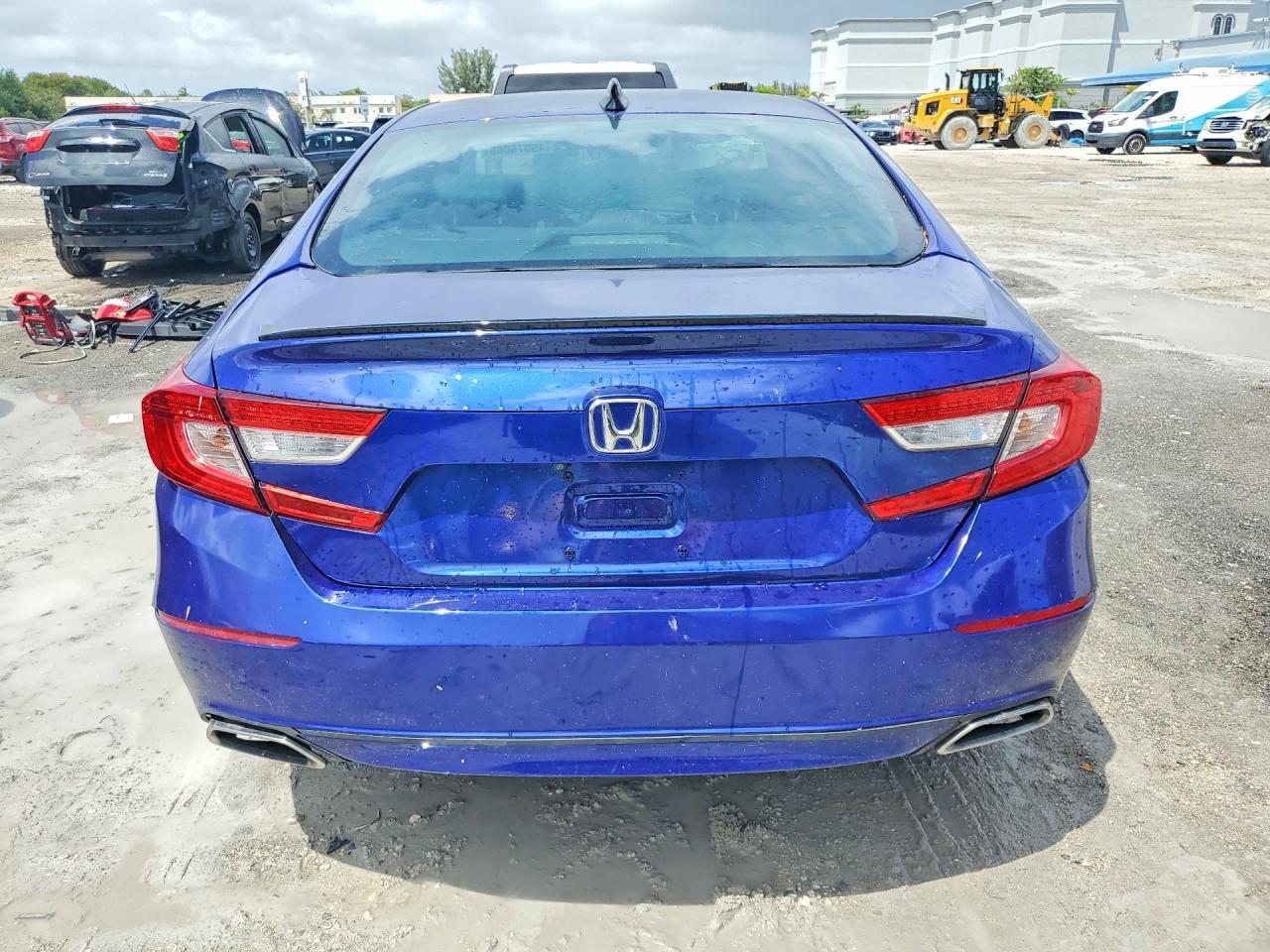 2020 Honda Accord Sport - Image 6