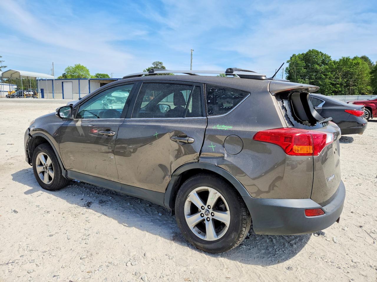 2015 Toyota Rav4 Xle - Image 2