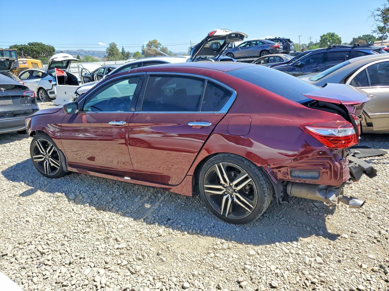 2017 Honda Accord Sport - Фото 2