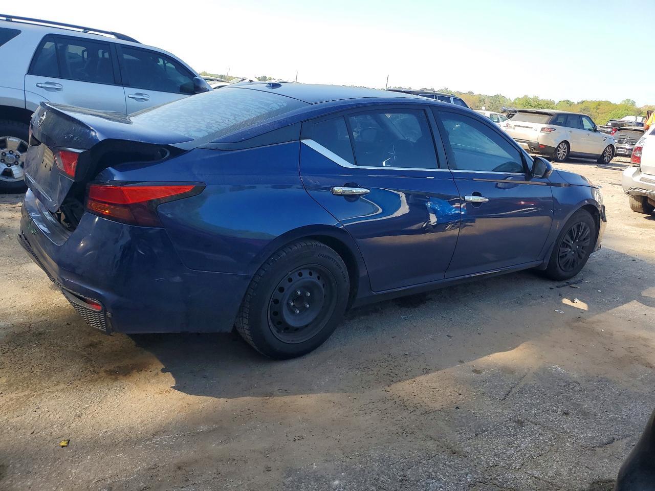 2019 Nissan Altima 2.5 S - Image 3
