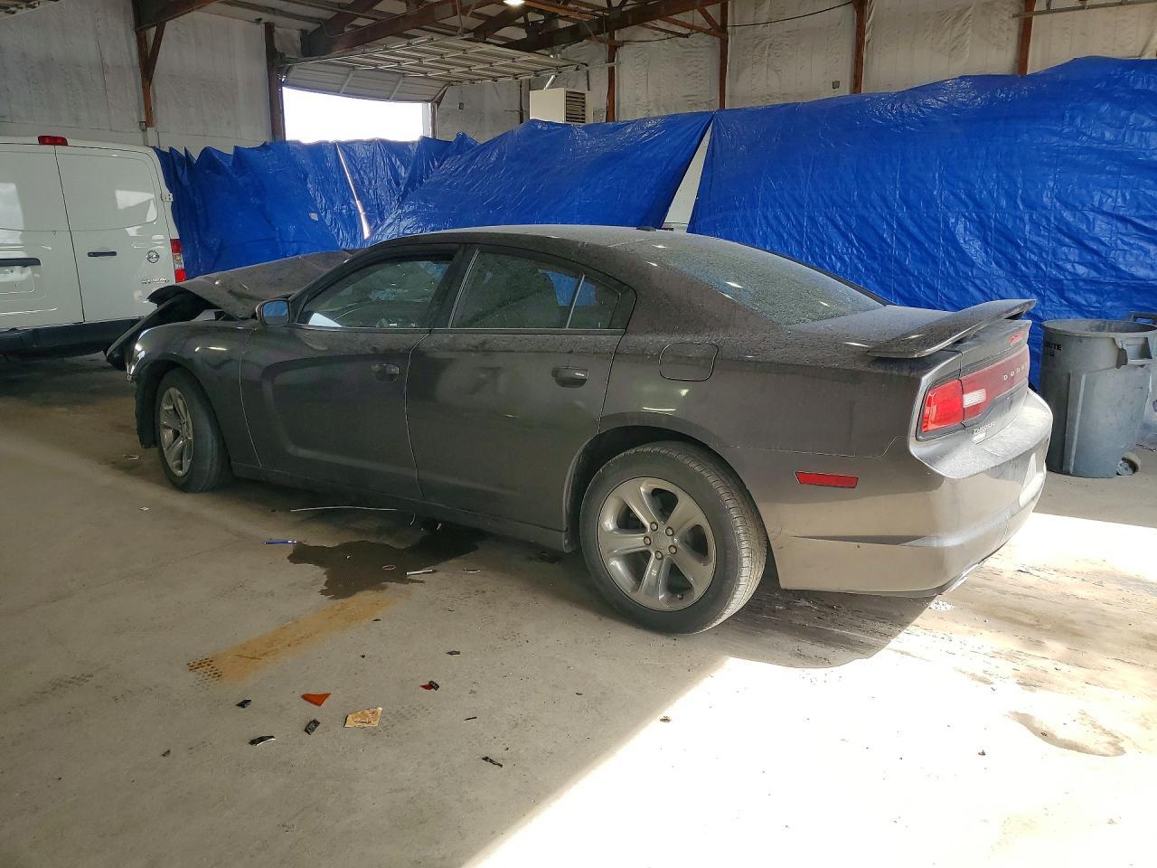 2014 Dodge Charger Se - Image 2