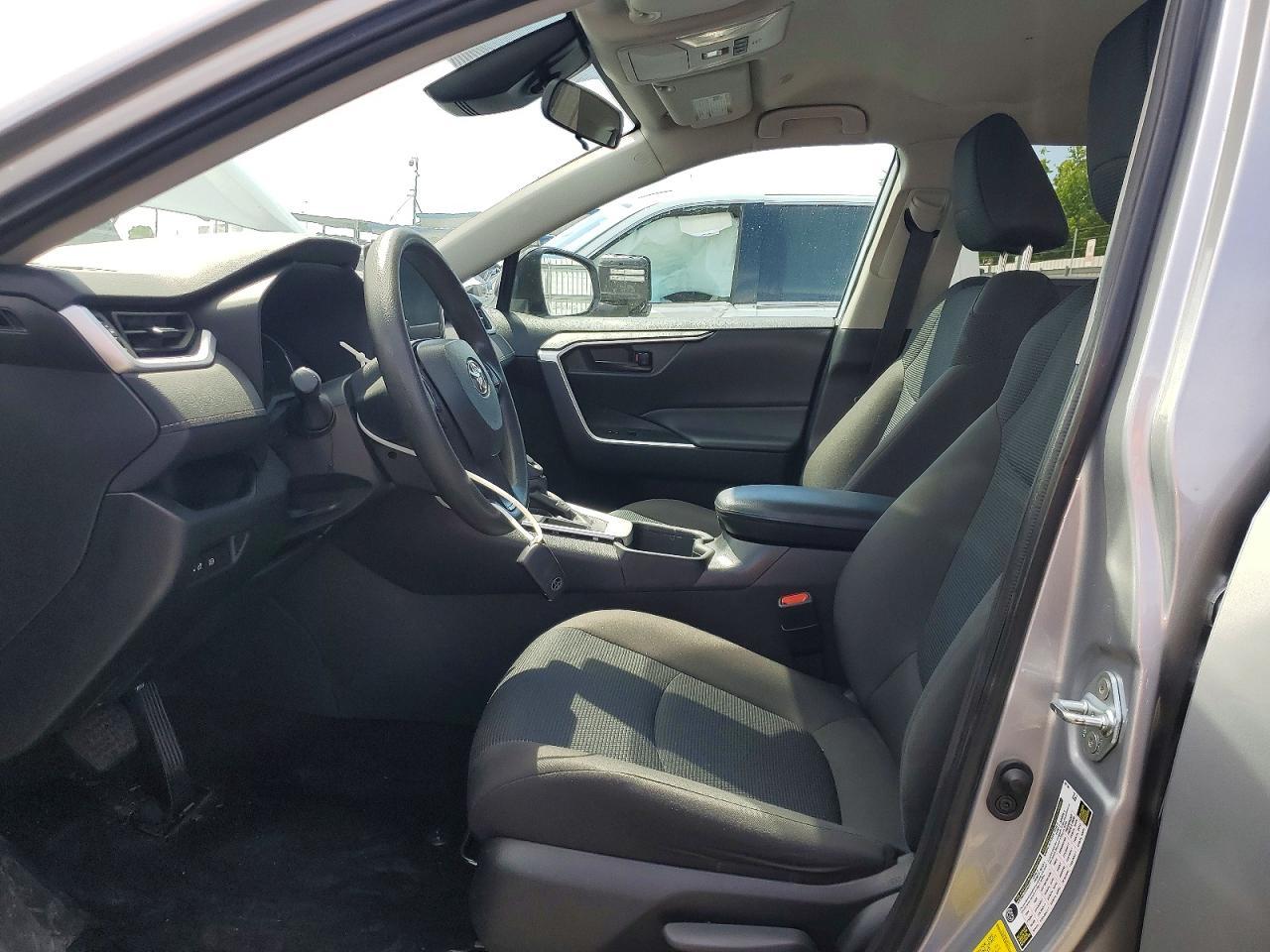 2024 Toyota Rav4 Le - Image 7