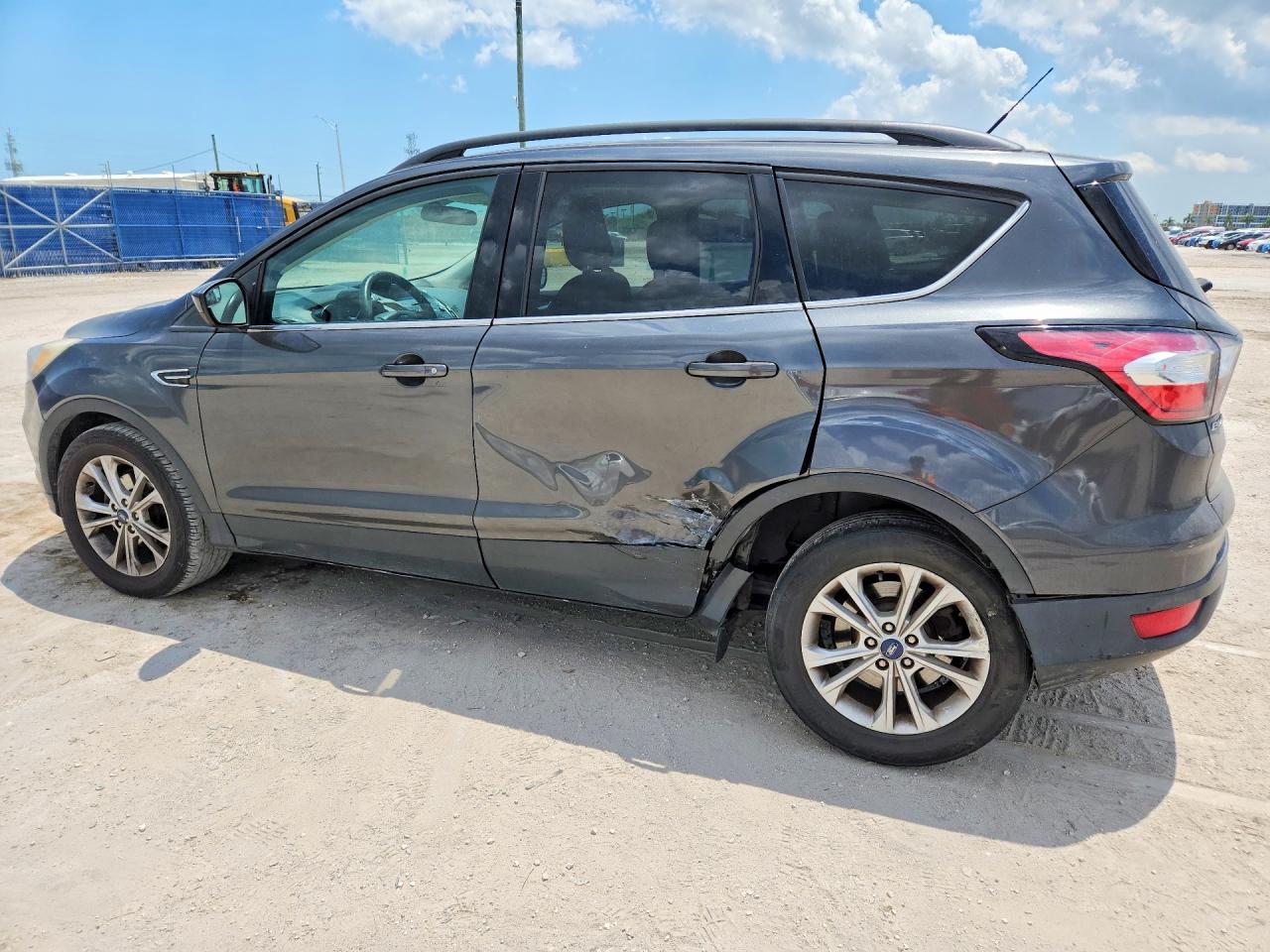 2018 Ford Escape Se - Фото 2