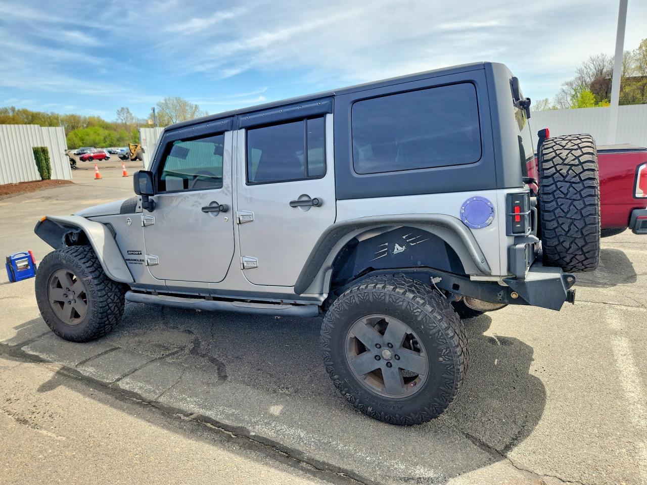 2017 Jeep Wrangler Unlimited Sport - Фото 2