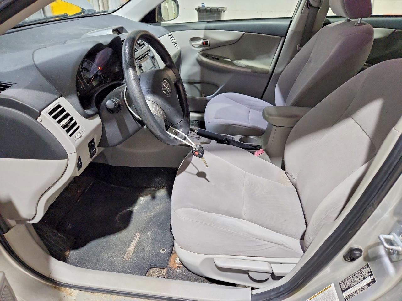2013 Toyota Corolla Le - Фото 7