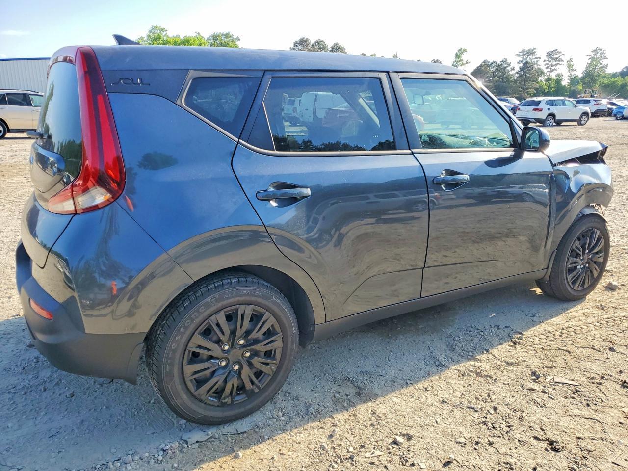 2020 Kia Soul Lx - Image 3