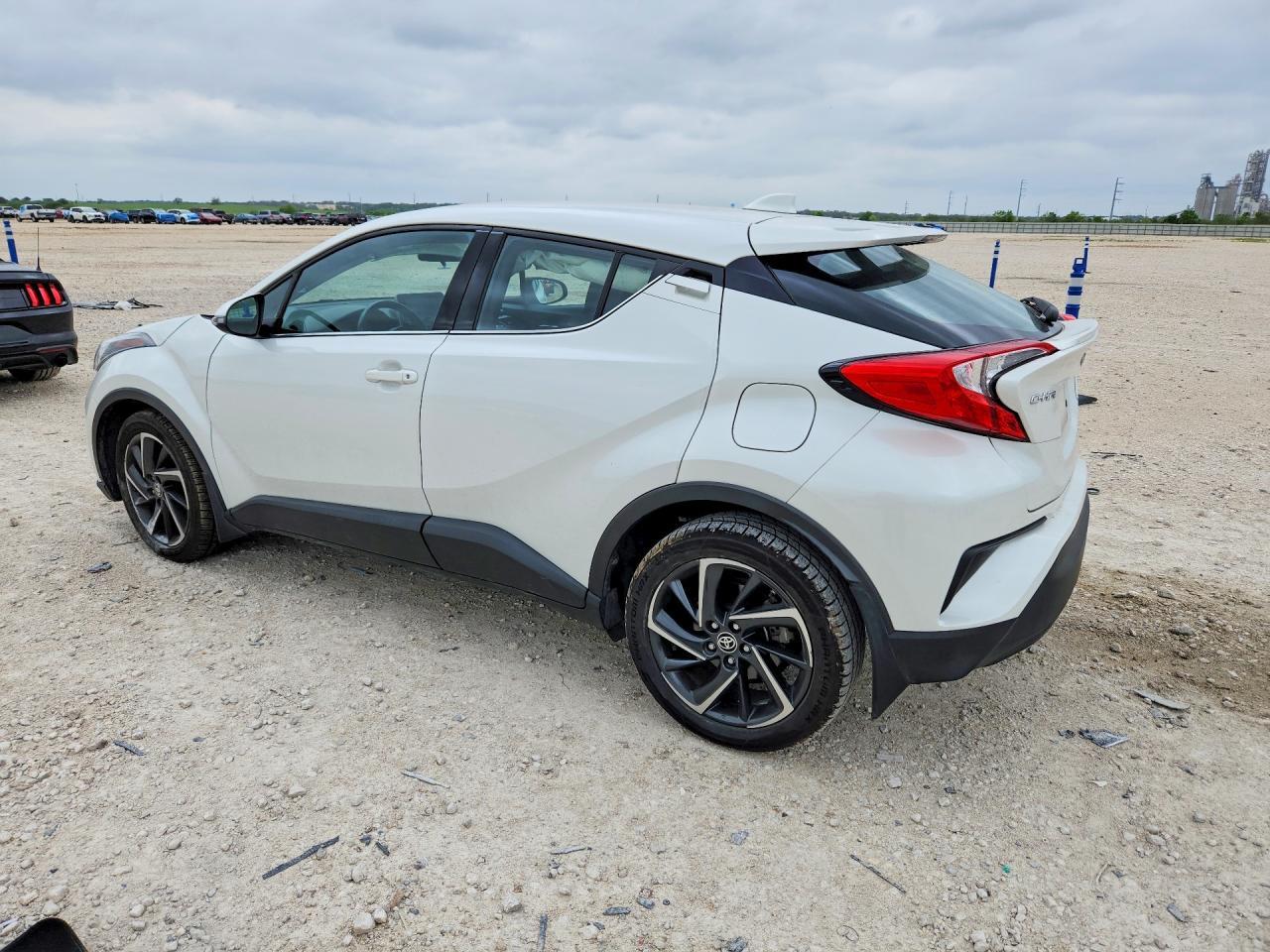 2021 Toyota C-Hr Limited - Image 2