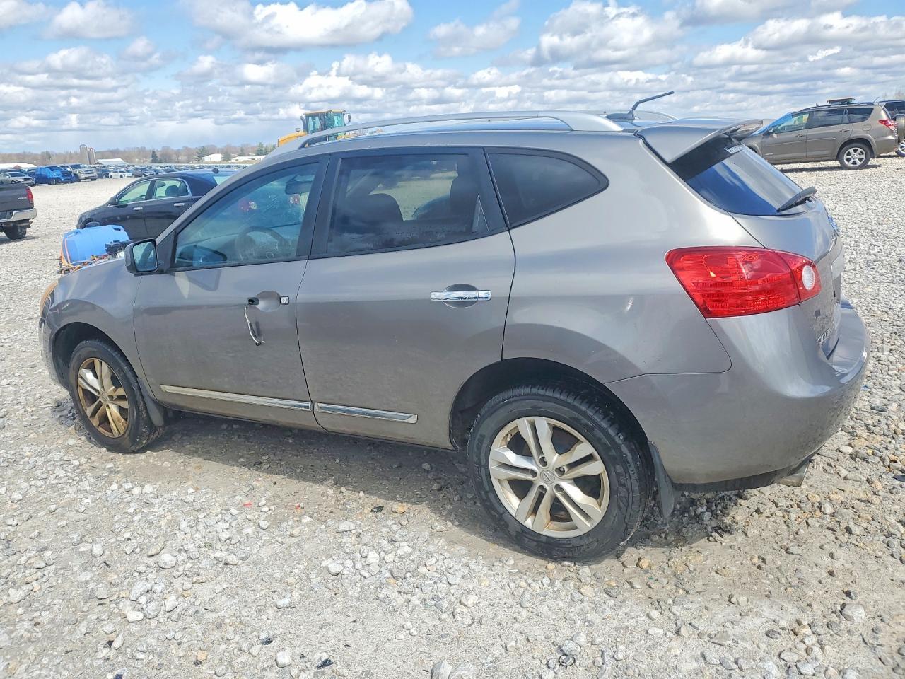 2013 Nissan Rogue S - Фото 2