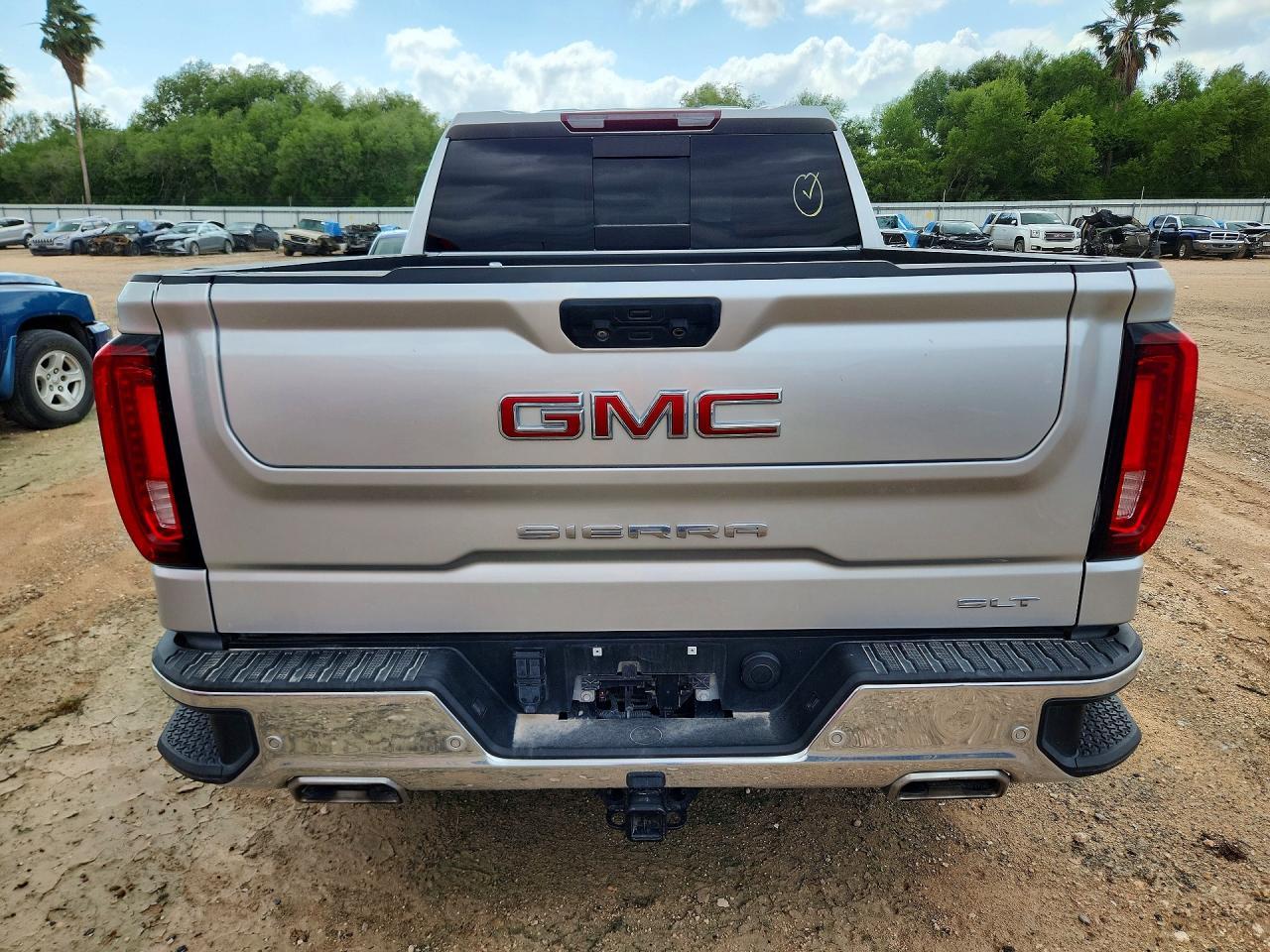 2022 GMC Sierra K1500 Slt - Image 6