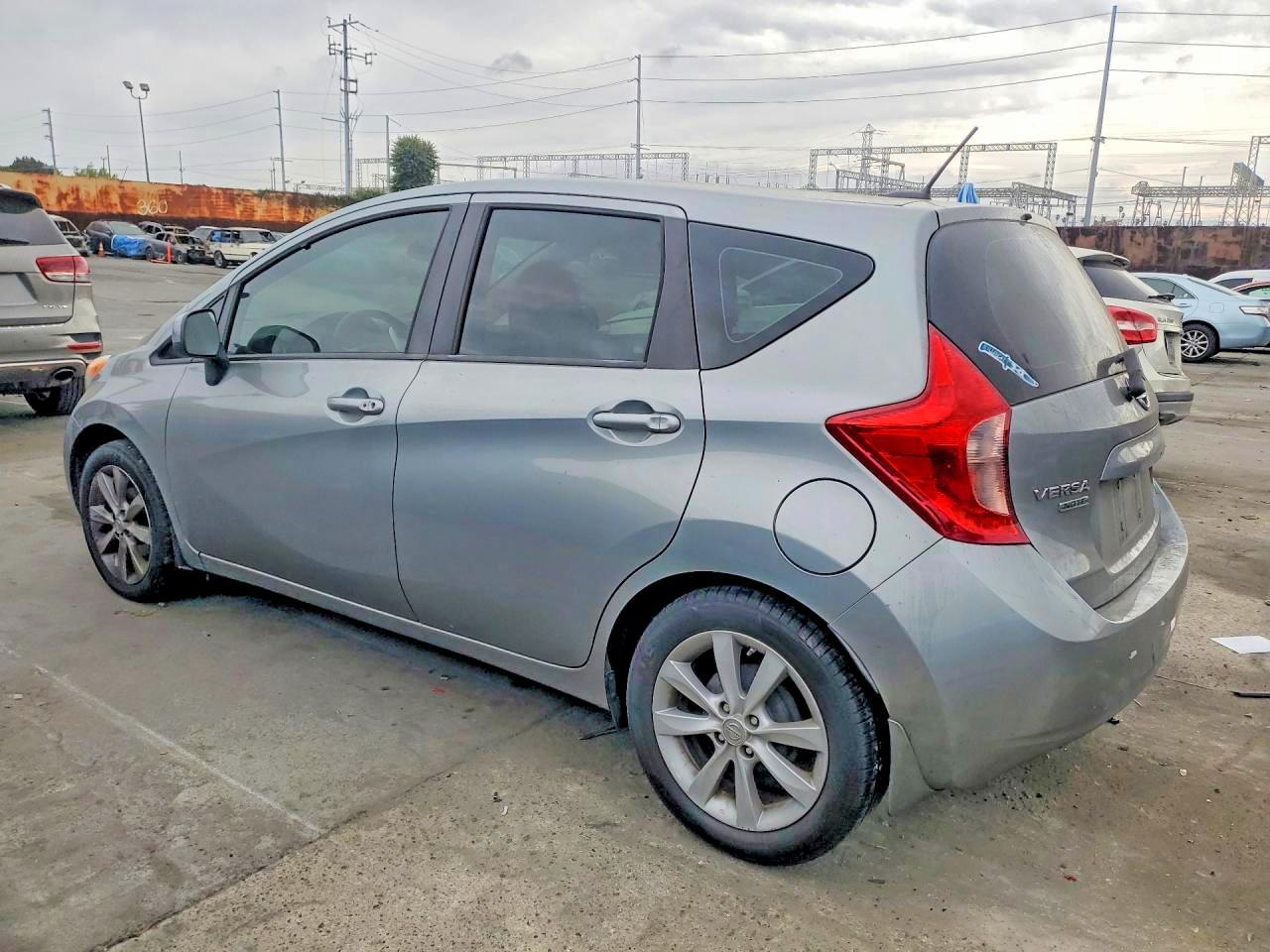 2014 Nissan Versa Note S Plus - Фото 2