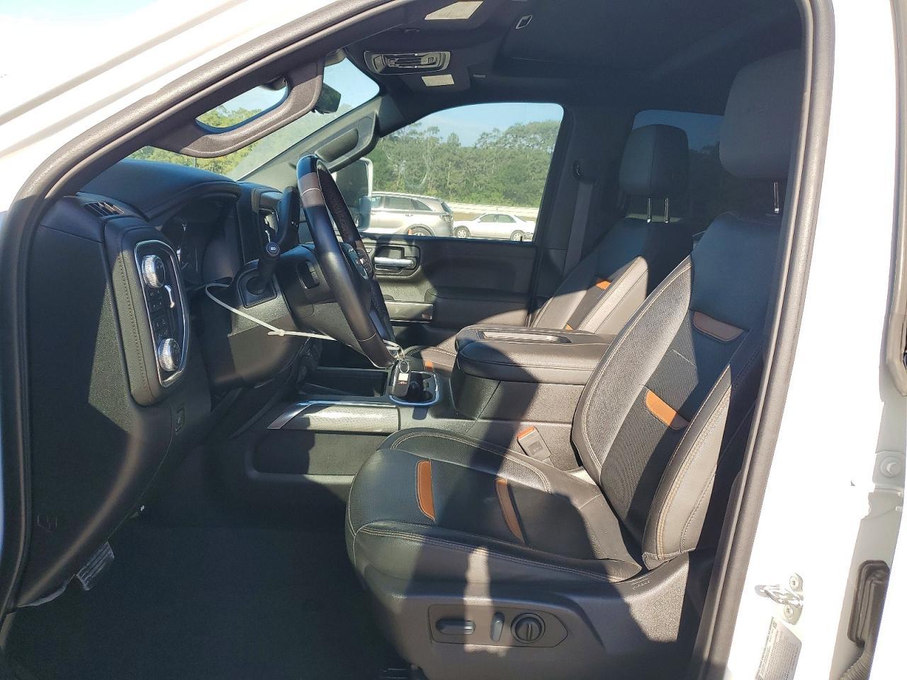 2022 GMC Sierra K2500 At4 - Фото 7