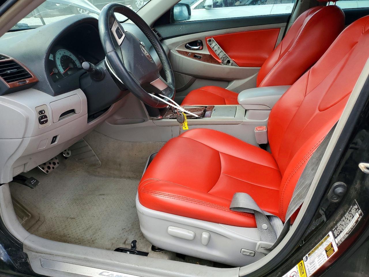 2010 Toyota Camry Se - Фото 7
