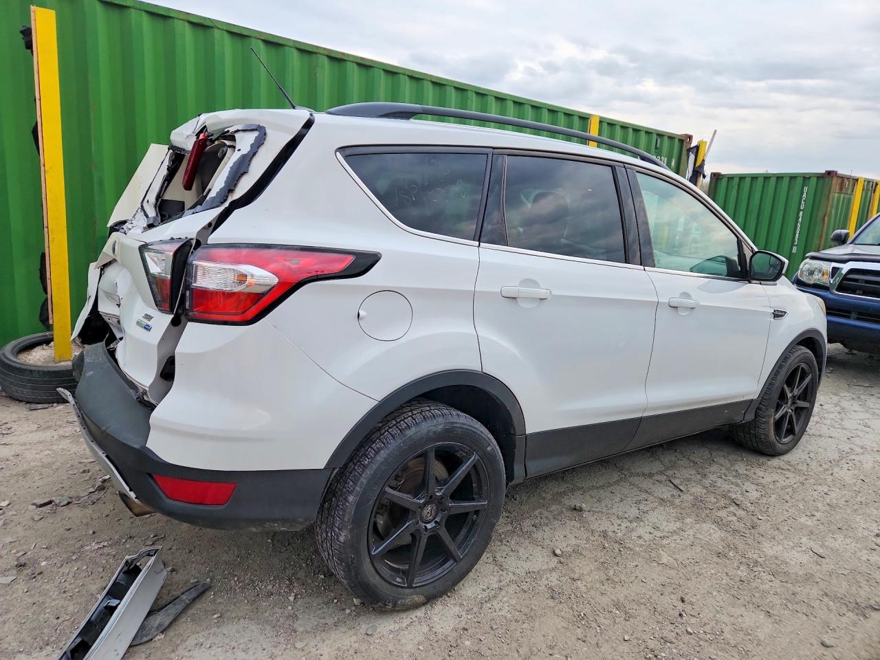 2018 Ford Escape Se - Фото 3