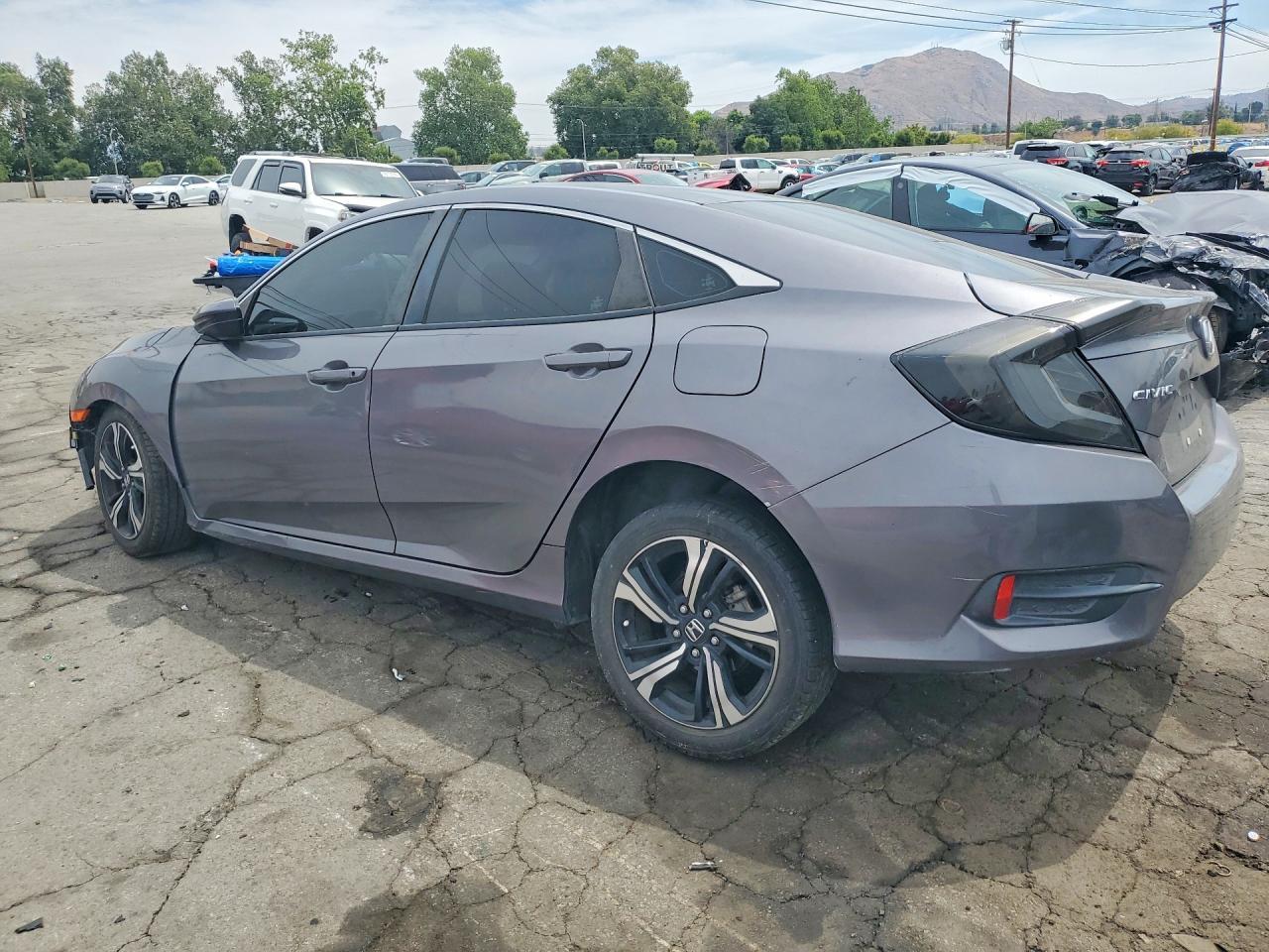2019 Honda Civic Lx - Фото 2
