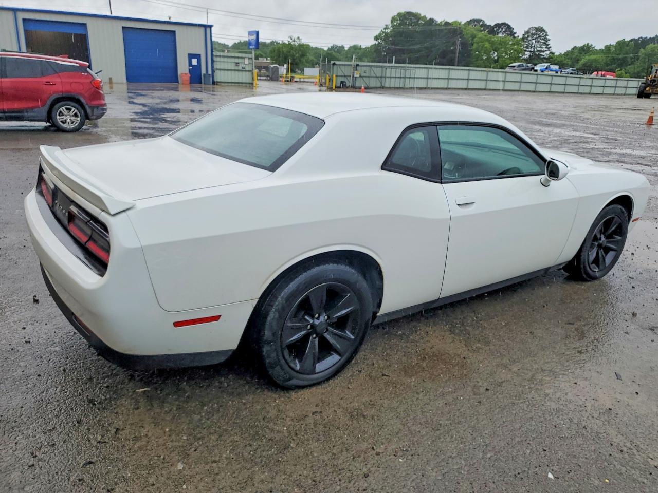 2017 Dodge Challenger Sxt - Image 3