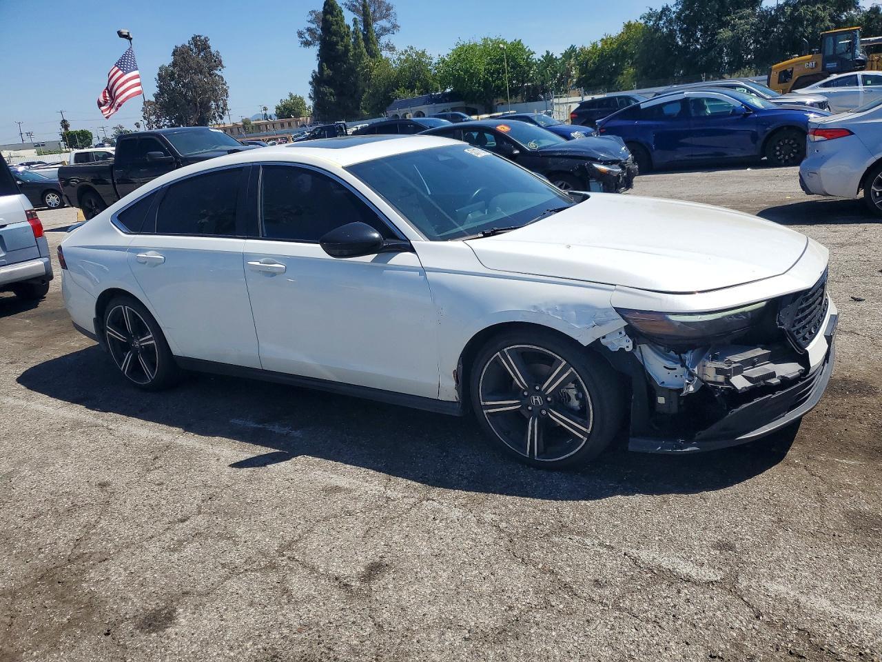 2024 Honda Accord Hybrid Sport - Image 4