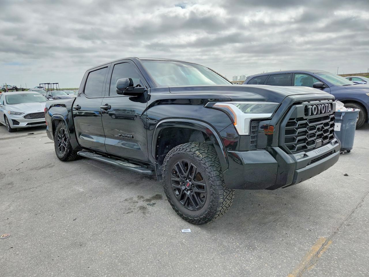 2022 Toyota Tundra Sr5 - Image 4