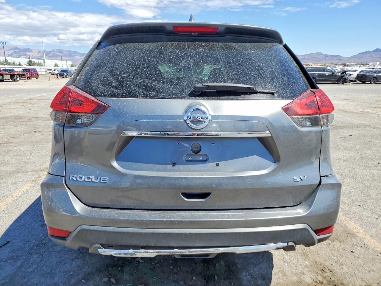 2018 Nissan Rogue Sv - Image 6