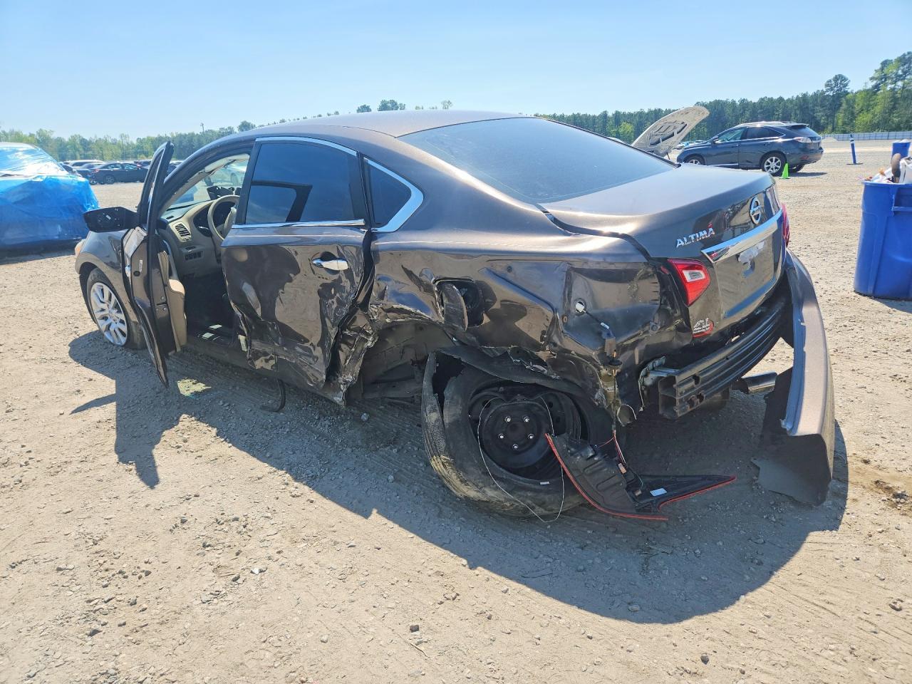 2016 Nissan Altima 2.5 S - Фото 2