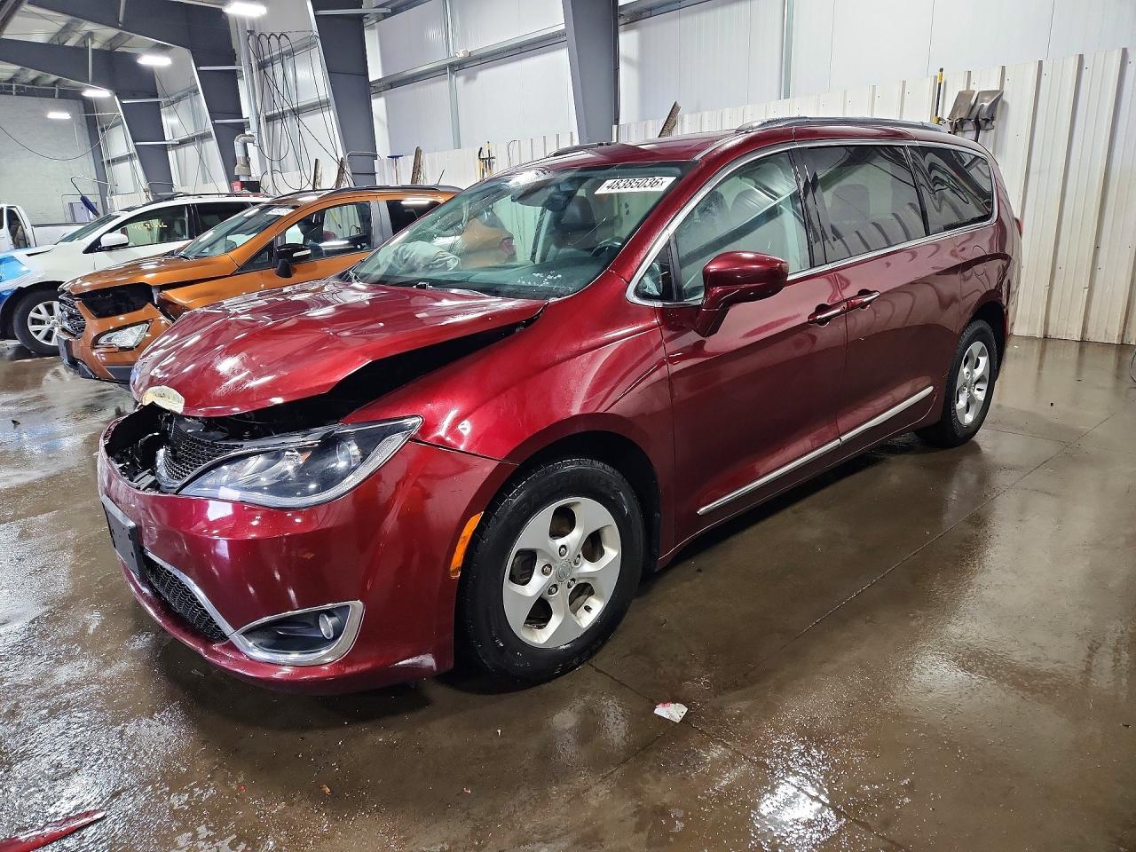 2017 Chrysler Pacifica Touring L Plus