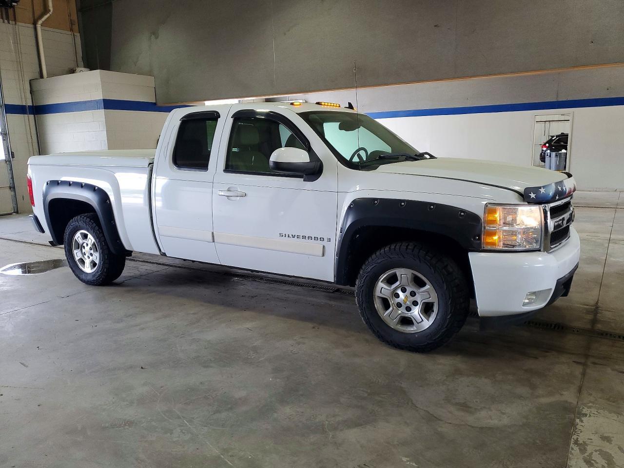 2008 Chevrolet Silverado K1500 - Фото 4