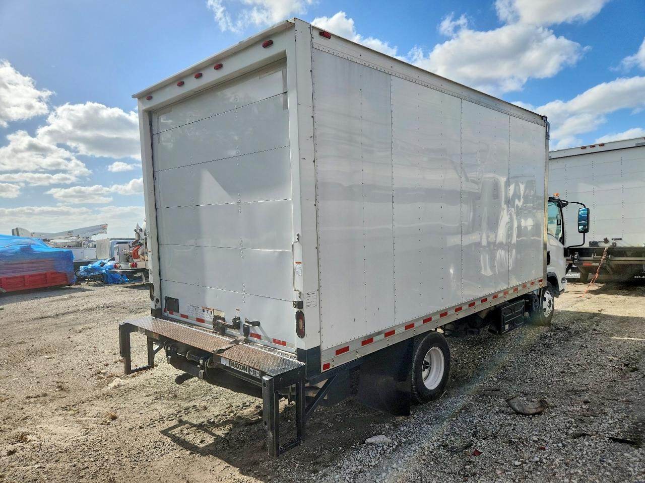 2019 Isuzu Npr Hd Box Truck - Фото 4