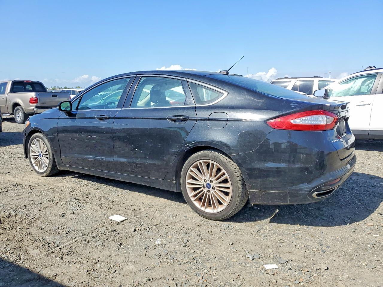 2013 Ford Fusion Se - Image 2