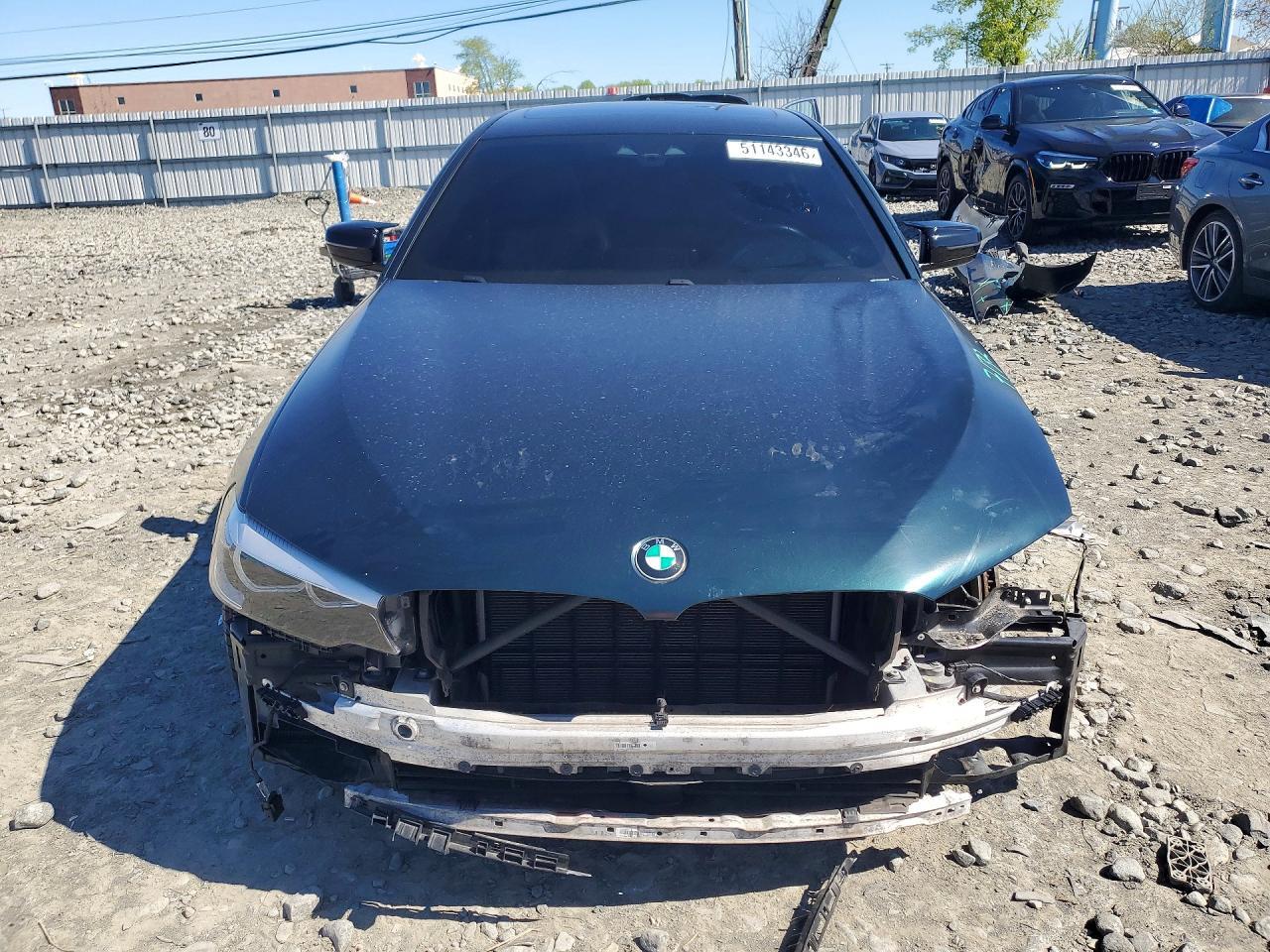 2020 BMW 530 Xi - Image 5