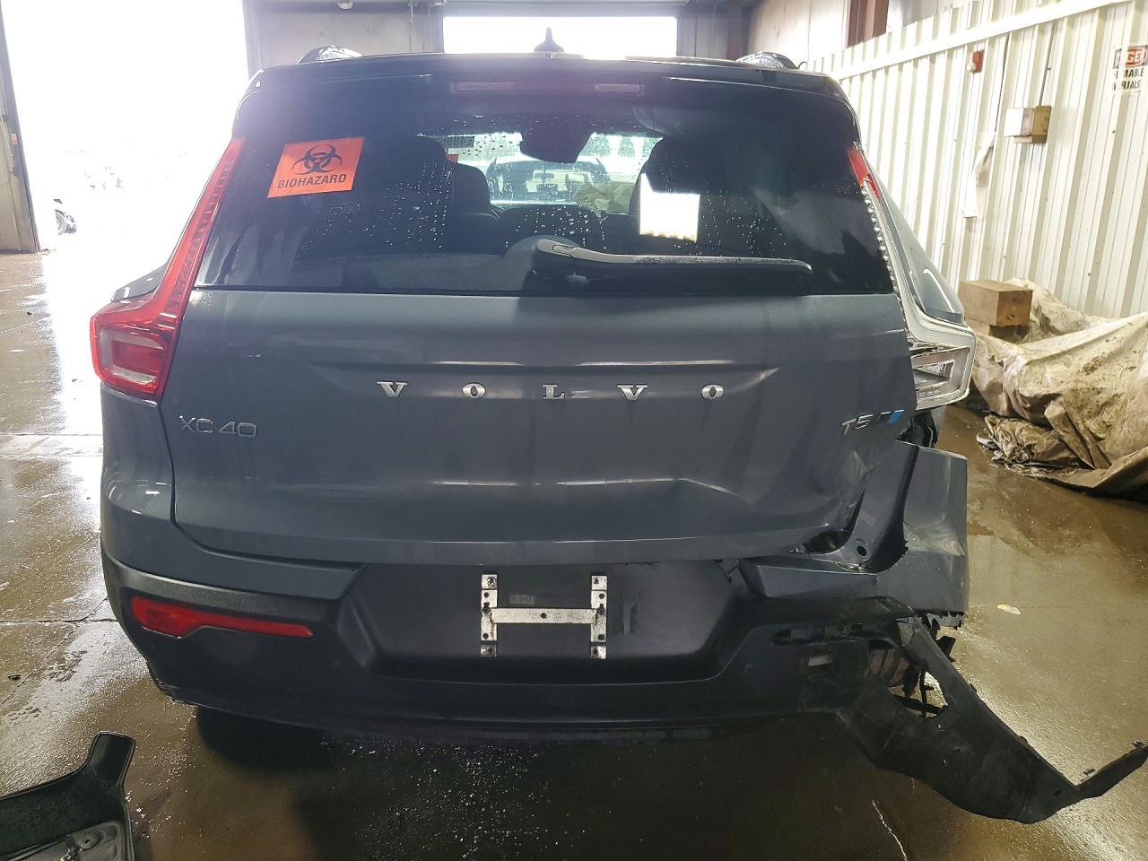 2022 Volvo Xc40 T5 R-Design - Фото 6