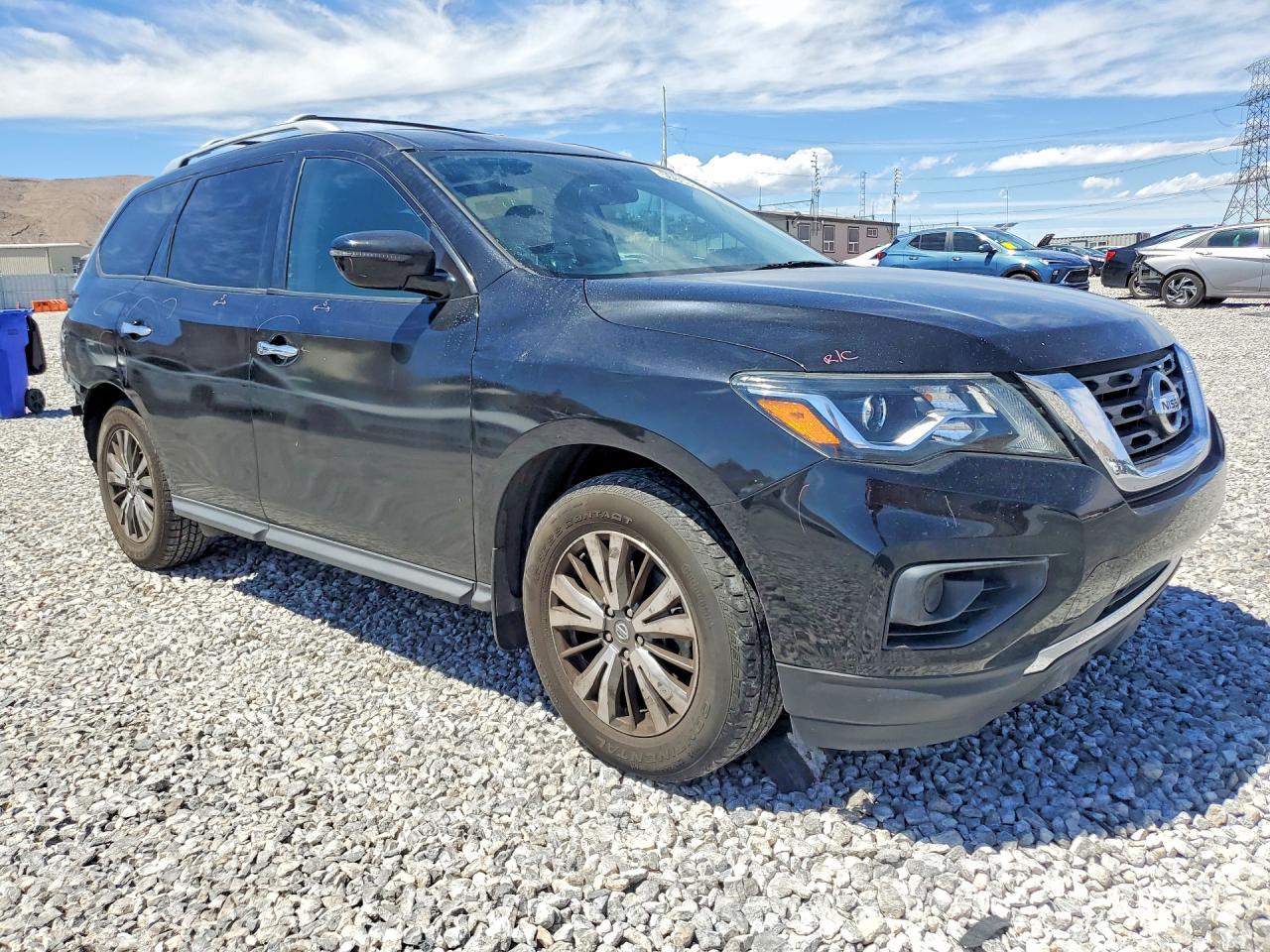 2017 Nissan Pathfinder S - Фото 4