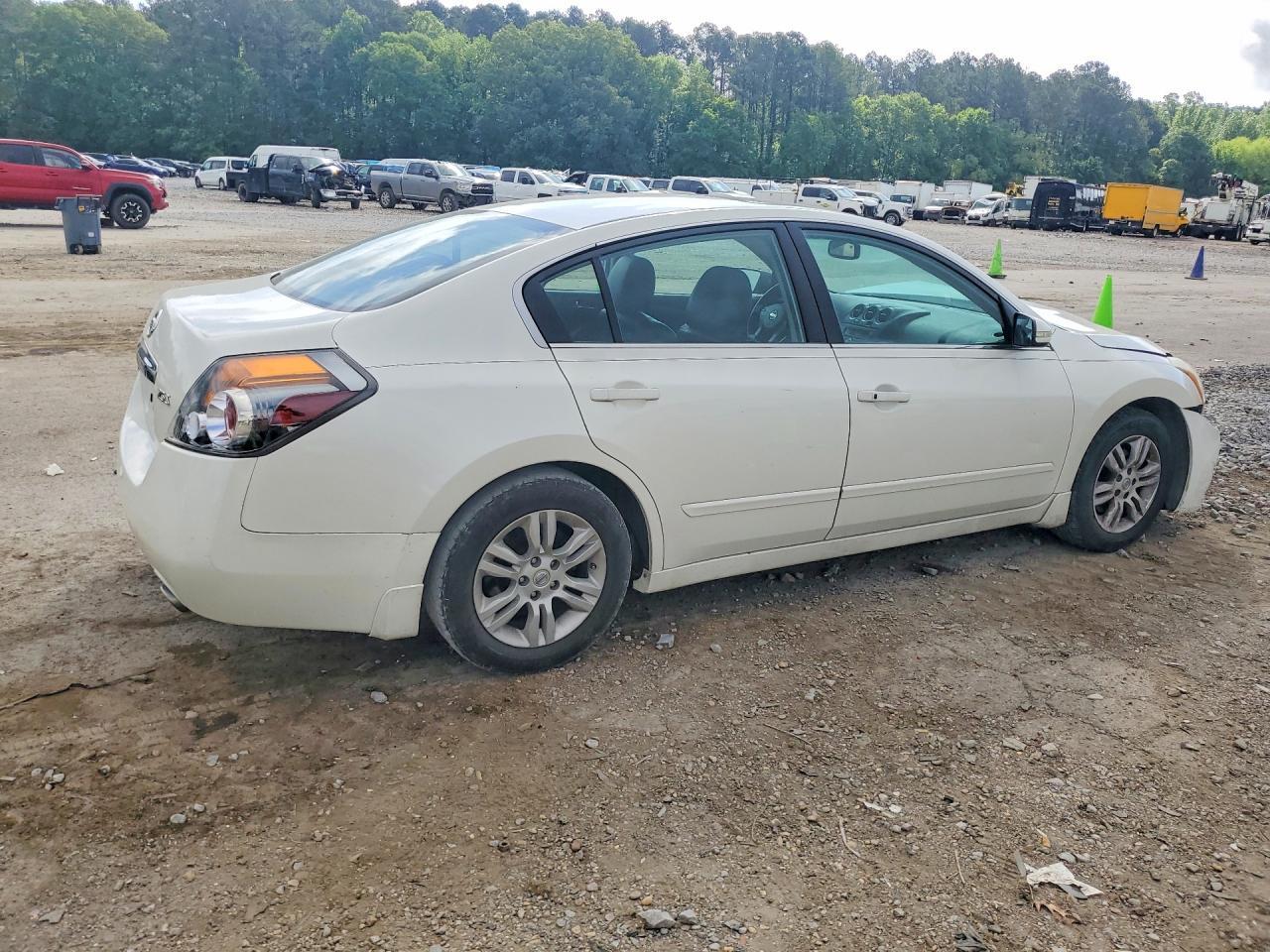 2011 Nissan Altima 2.5 - Фото 3