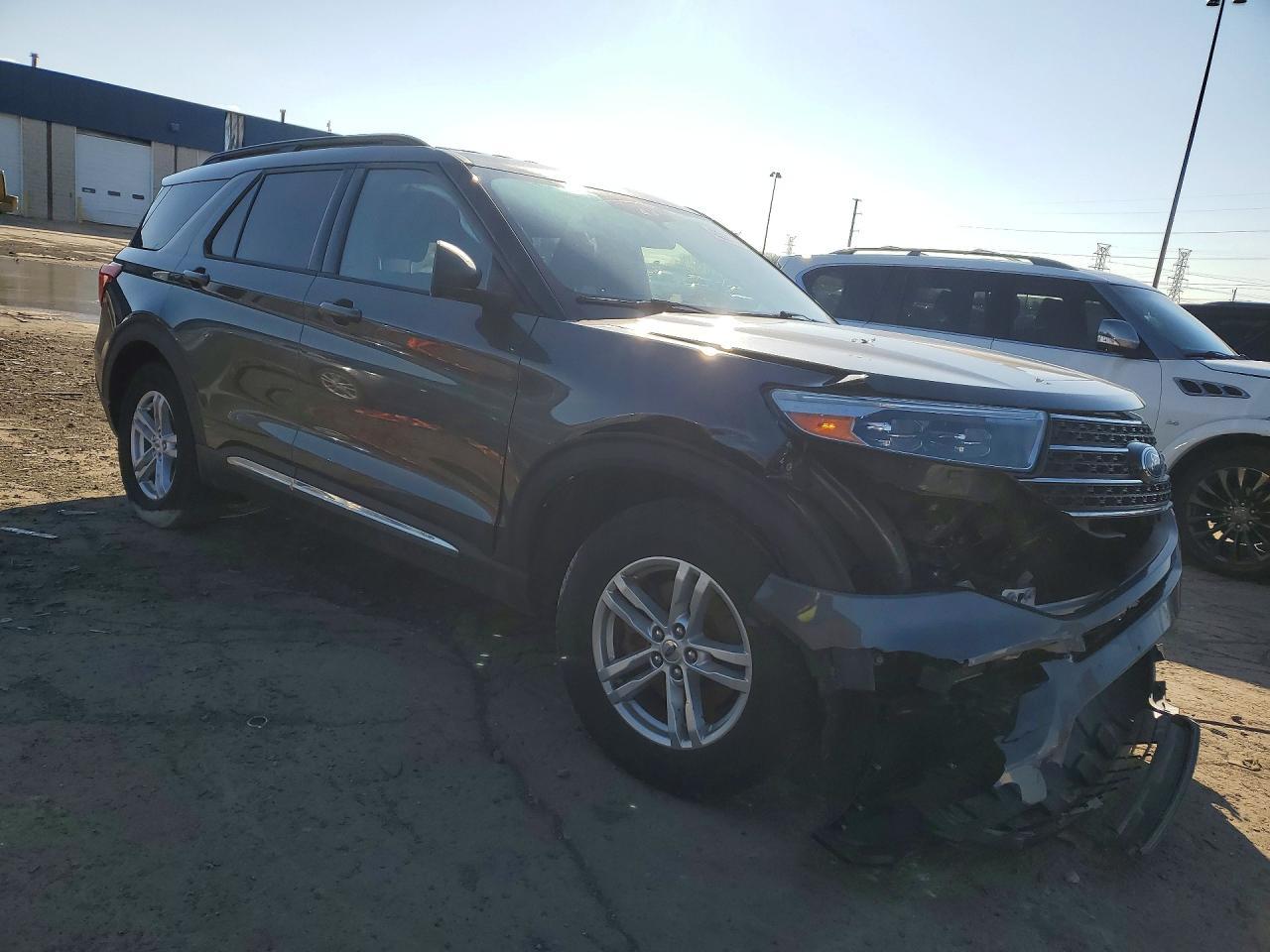2020 Ford Explorer Xlt - Image 4
