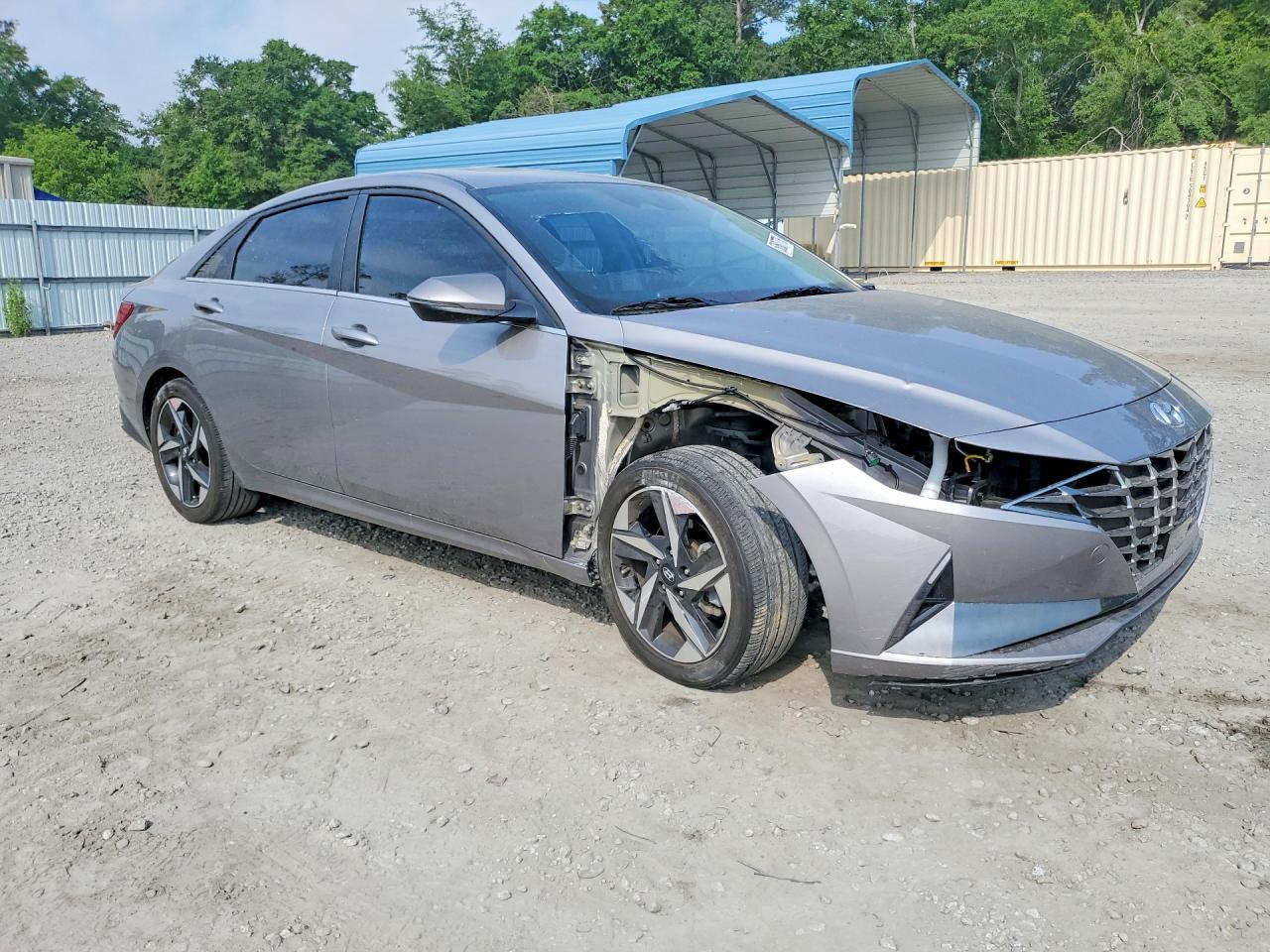 2023 Hyundai Elantra Limited - Image 4