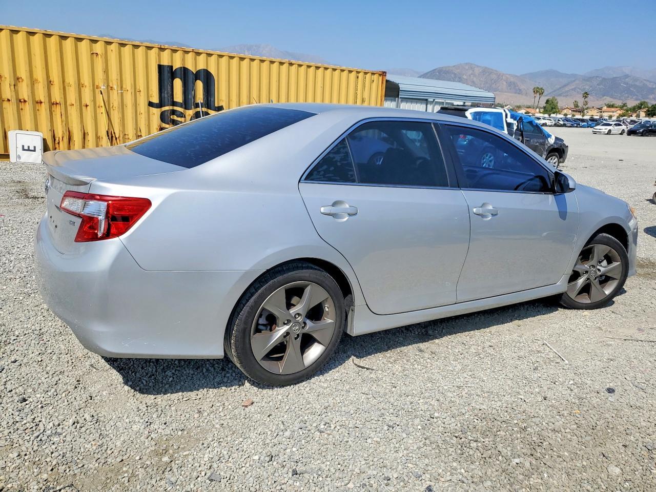 2014 Toyota Camry Se Sport - Фото 3