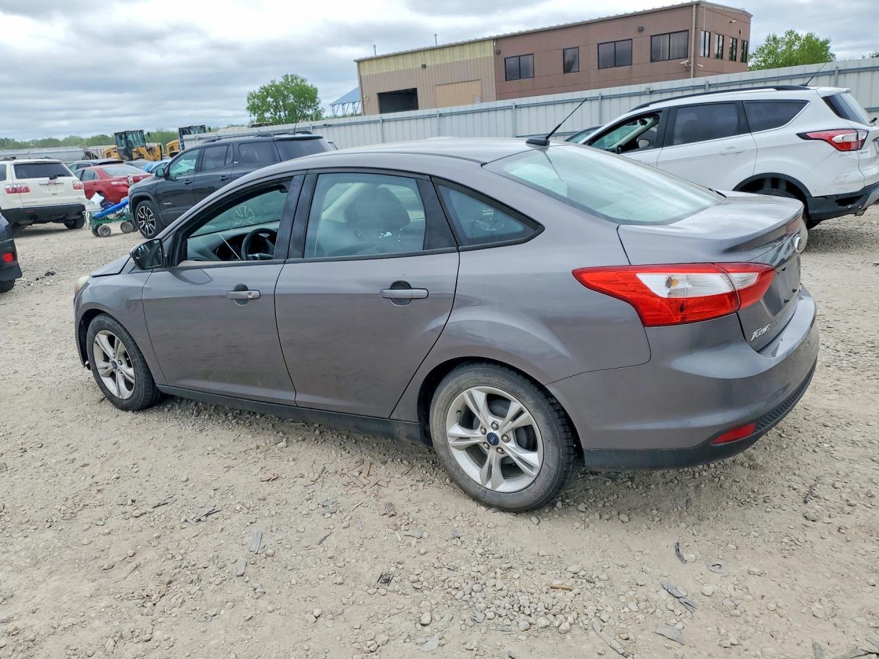 2014 Ford Focus Se - Image 2