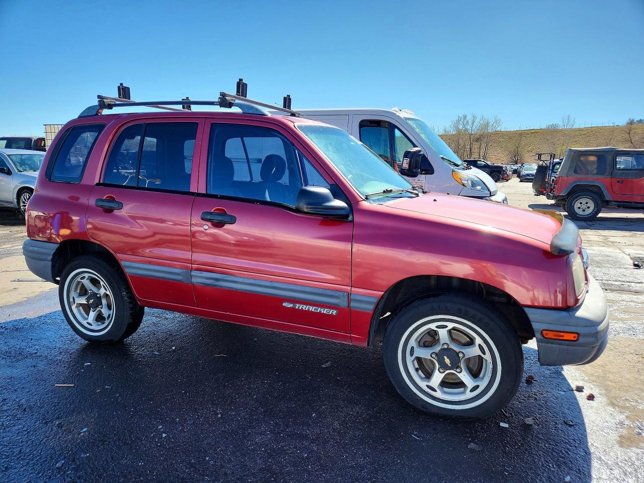 2000 Chevrolet Tracker - Image 4