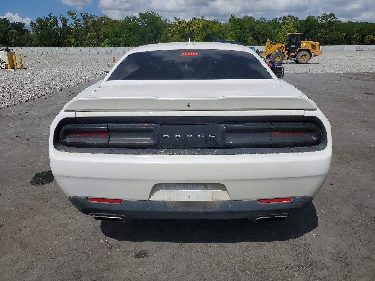 2018 Dodge Challenger R - Image 6