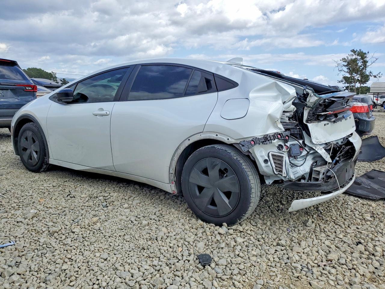 2024 Toyota Prius Le - Фото 2