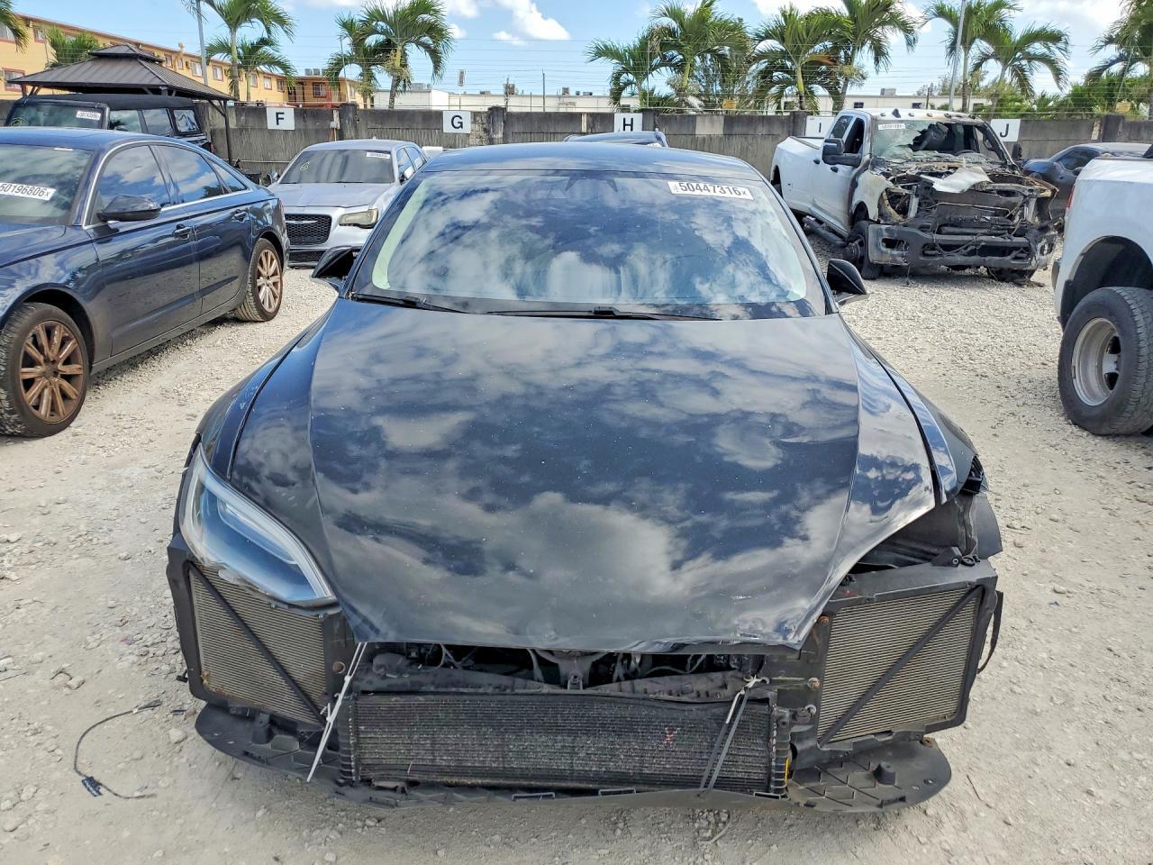 2017 Tesla Model S - Фото 5