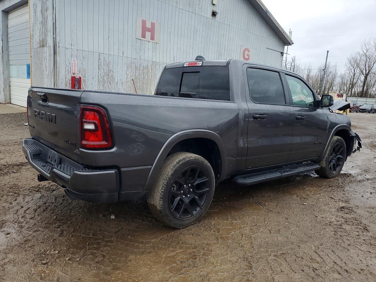 2025 Ram 1500 Laramie - Фото 3